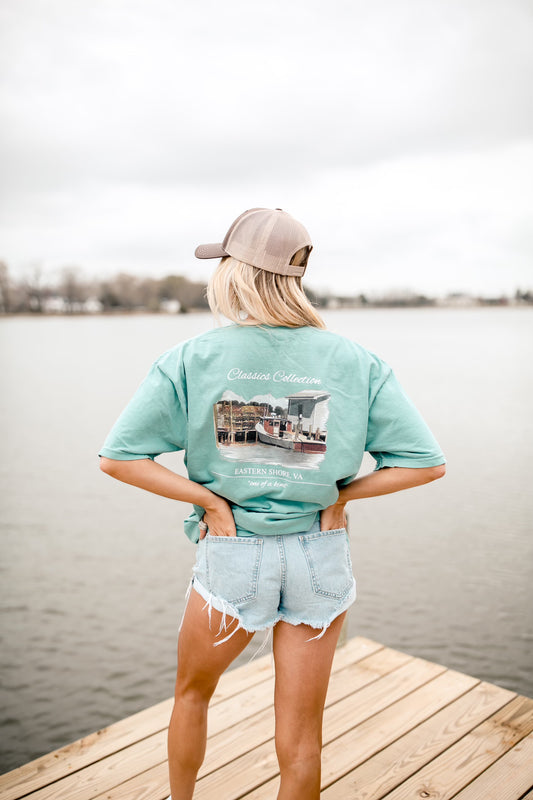 "Crabpot Deadrise" short sleeve T-Shirts